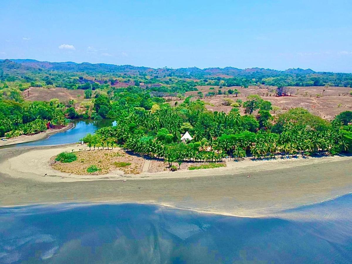 Hotel Oasis & Surf Camp Santa Catalina Dış mekan fotoğraf