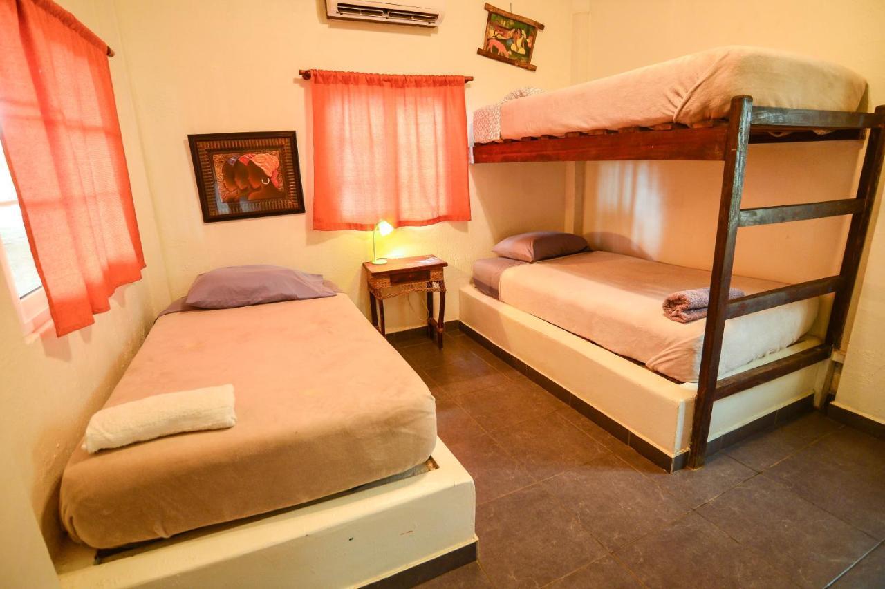 Hotel Oasis & Surf Camp Santa Catalina Dış mekan fotoğraf