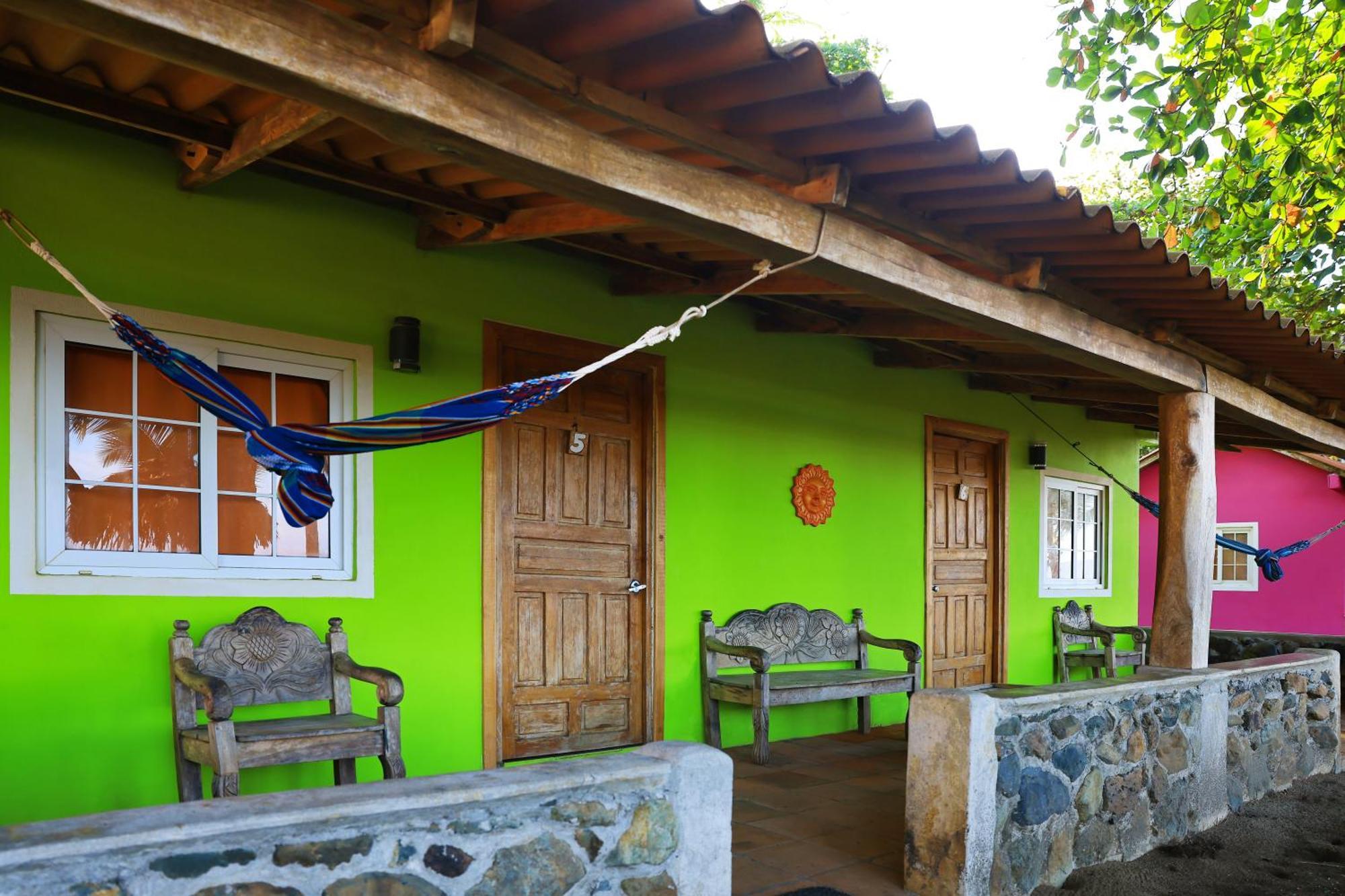 Hotel Oasis & Surf Camp Santa Catalina Dış mekan fotoğraf
