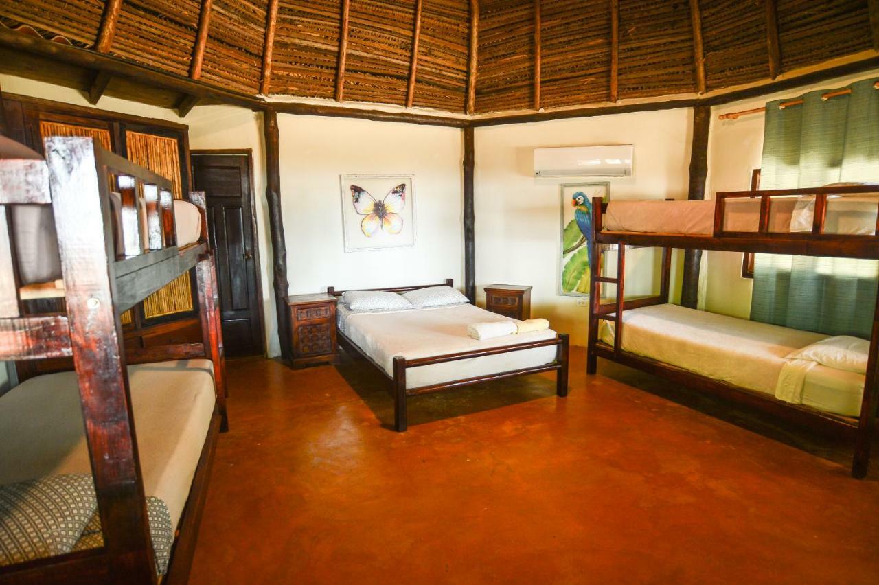 Hotel Oasis & Surf Camp Santa Catalina Dış mekan fotoğraf